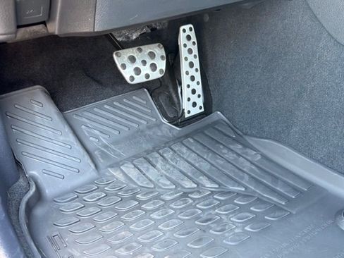 Used 2025 Toyota Camry SE w/ Multimedia Upgrade Package image 9