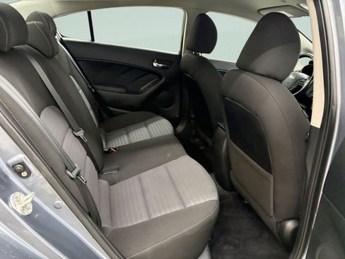 Used 2017 Kia Forte S FWD image 21