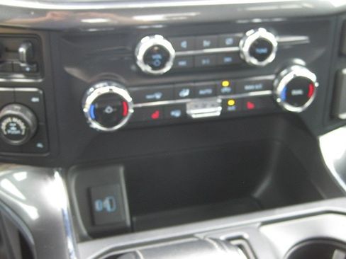Used 2022 Ford F150 XLT w/ Equipment Group 302A High AWD/4WD image 13