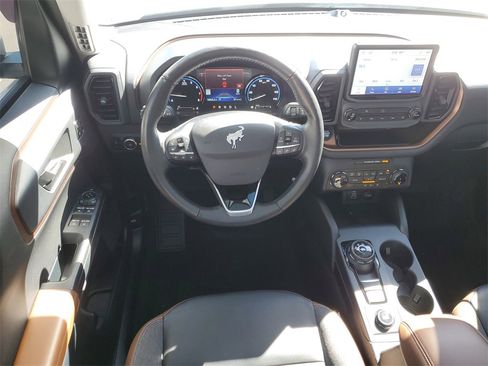 Used 2023 Ford Bronco Sport Outer Banks w/ Tech Package image 17