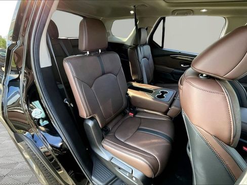 Used 2025 Honda Pilot Elite image 19