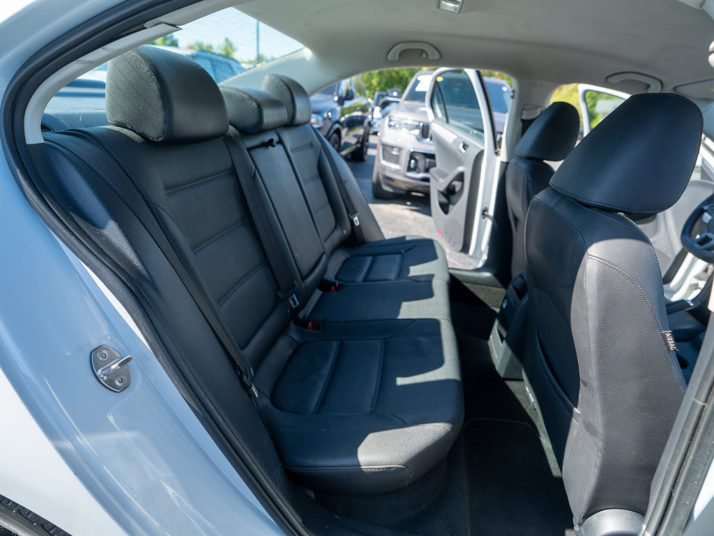 Used 2017 Volkswagen Jetta S w/ Jetta S Cold Weather Package FWD image 15