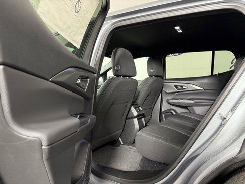 New 2026 Chevrolet Equinox EV LT image 12