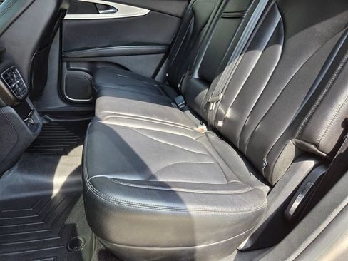 Used 2017 Lincoln MKX Premiere FWD image 22