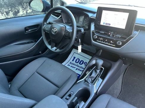 Used 2025 Toyota Corolla LE FWD image 23