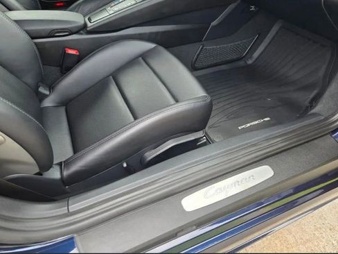 Used 2021 Porsche 718 Cayman RWD image 10