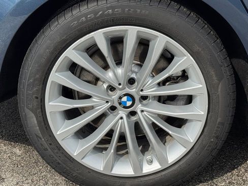 Certified 2023 BMW 530i xDrive w/ Premium Package AWD/4WD image 9