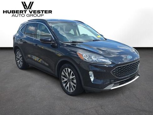 Used 2020 Ford Escape Titanium AWD/4WD image 4