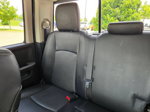 Used 2016 RAM 1500 Laramie w/ Convenience Group AWD/4WD image 12