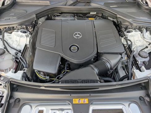 New 2026 Mercedes-Benz GLC 300 4MATIC image 32
