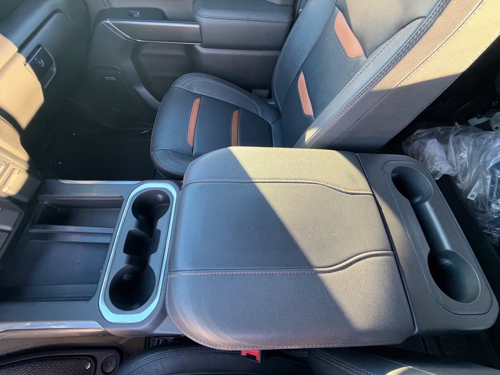 Used 2023 GMC Sierra 2500 AT4 w/ AT4 Premium Plus Package AWD/4WD image 14
