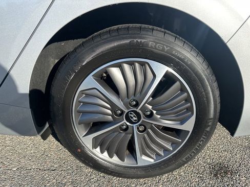 Used 2022 Hyundai Ioniq SEL image 36