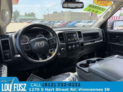 Used 2019 RAM 1500 Tradesman w/ Chrome Appearance Group AWD/4WD image 15