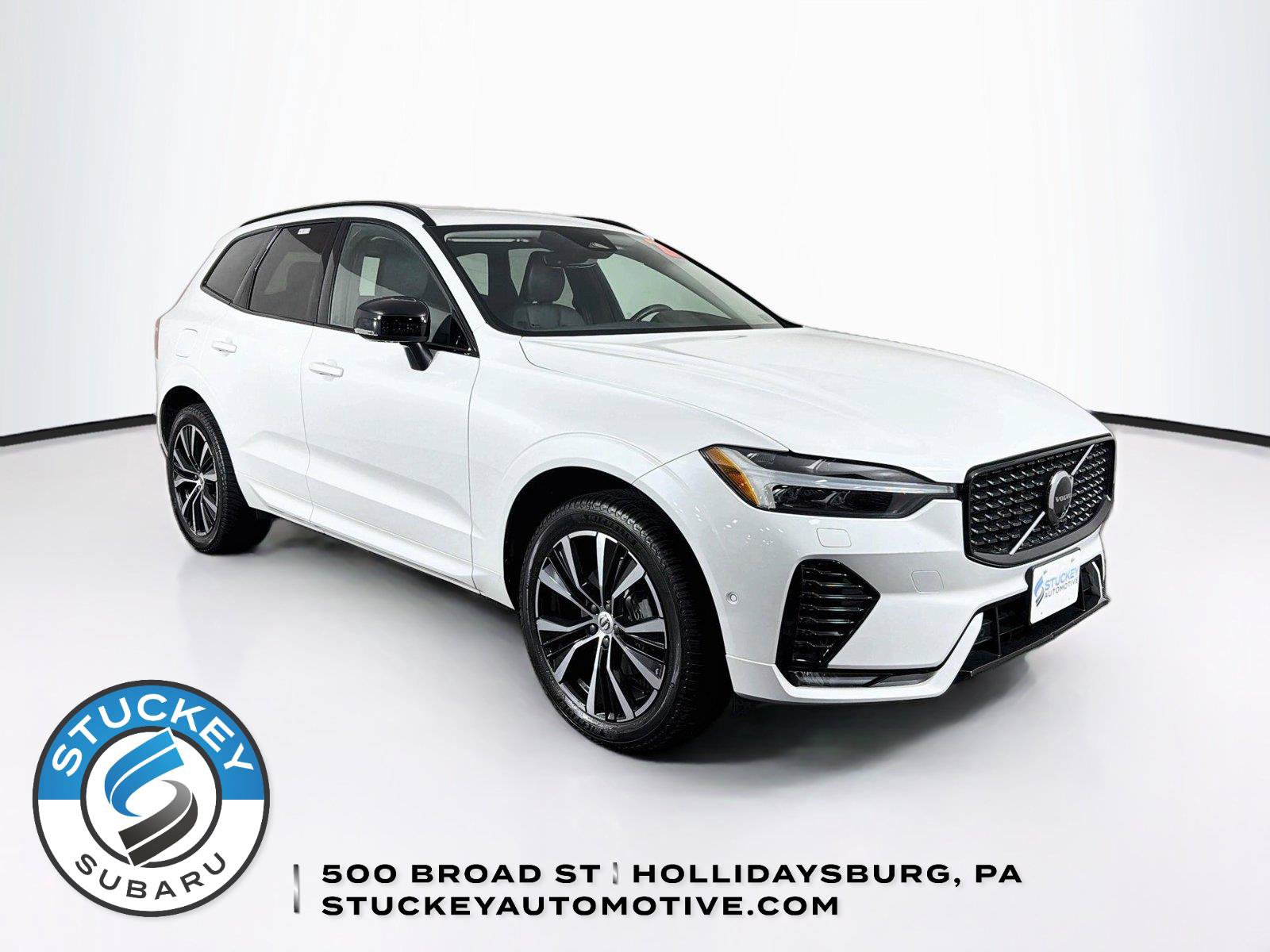Used 2024 Volvo XC60 B5 Plus w/ Climate Package AWD/4WD image 1