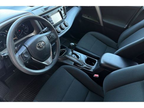 Used 2018 Toyota RAV4 LE w/ All Weather Liner Package FWD image 10