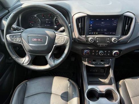 Used 2024 GMC Terrain AT4 AWD/4WD image 3