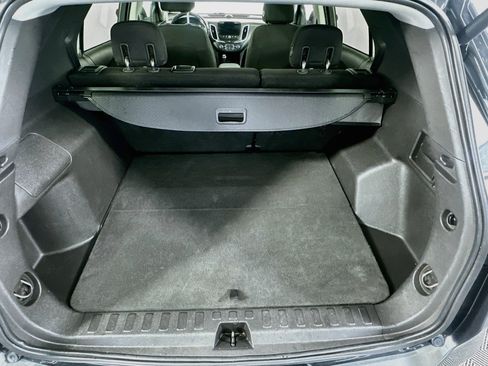 Used 2019 Chevrolet Equinox LT w/ Sun & Navigation Package FWD image 28