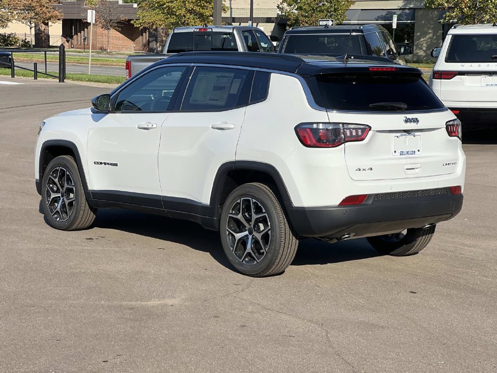 Used 2026 Jeep Compass Limited AWD/4WD image 4