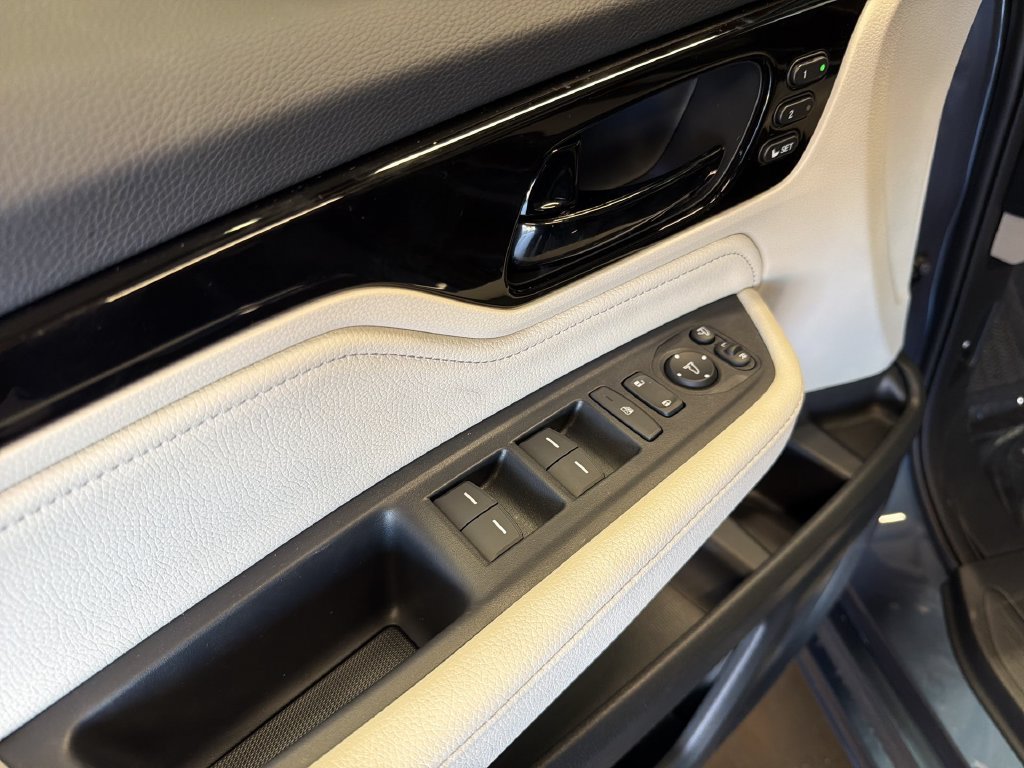 New 2027 Honda Odyssey Elite image 15