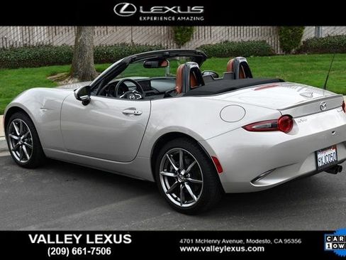 Used 2023 MAZDA MX-5 Miata Grand Touring w/ Weather Package image 7