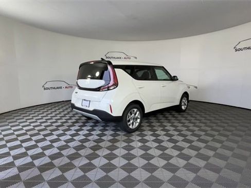New 2025 Kia Soul S image 8