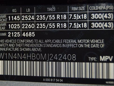 Used 2021 Mercedes-Benz GLA 250 4MATIC w/ Premium Package image 40