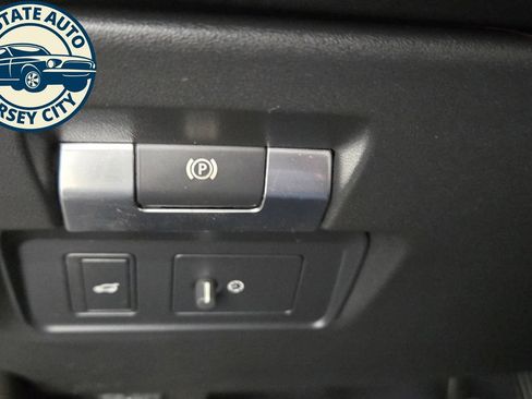 Used 2020 Land Rover Range Rover Evoque S AWD/4WD image 22