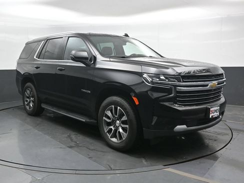 Used 2022 Chevrolet Tahoe LT w/ Luxury Package AWD/4WD image 6