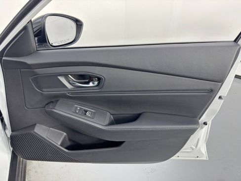 Used 2023 Honda Accord Sport image 40