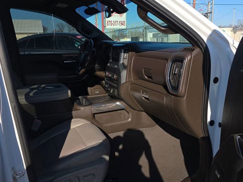 Used 2019 Chevrolet Silverado 1500 LTZ w/ LTZ Premium Package image 10