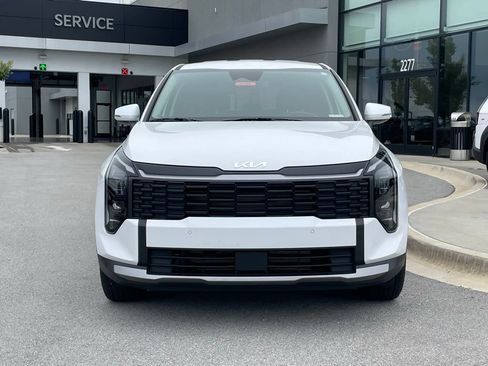 New 2026 Kia Sportage LX w/ LX Convenience Package FWD image 2