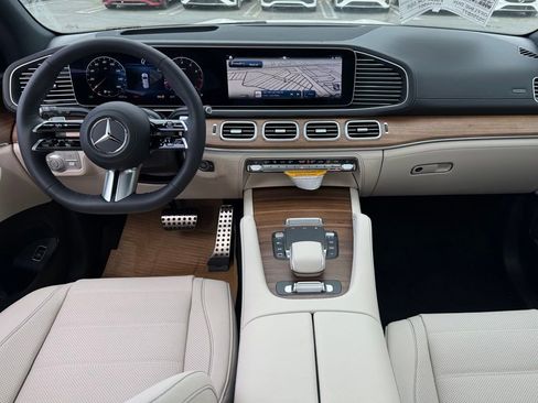 New 2026 Mercedes-Benz GLS 580 4MATIC image 33