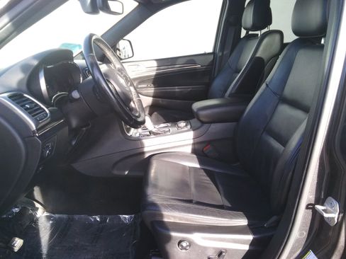 Used 2020 Jeep Grand Cherokee Limited image 15