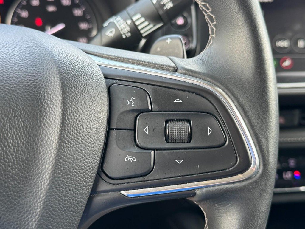 Used 2023 Buick Envision Essence FWD image 21