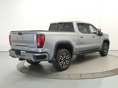 Used 2024 GMC Sierra 1500 AT4 w/ Technology Package AWD/4WD image 7