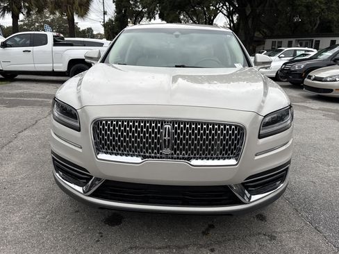 Used 2019 Lincoln Nautilus Select image 8