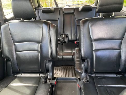 Used 2019 Honda Pilot Touring image 36