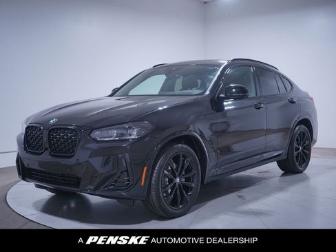Used 2025 BMW X4 xDrive30i w/ Premium Package image 1