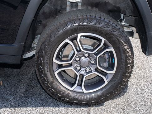 Used 2023 Jeep Grand Cherokee Trailhawk w/ Luxury Tech Group III image 40