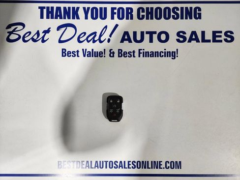 Used 2018 Chevrolet Suburban LT w/ Luxury Package AWD/4WD image 35