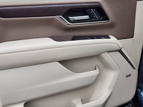 New 2026 GMC Yukon Denali AWD/4WD image 12