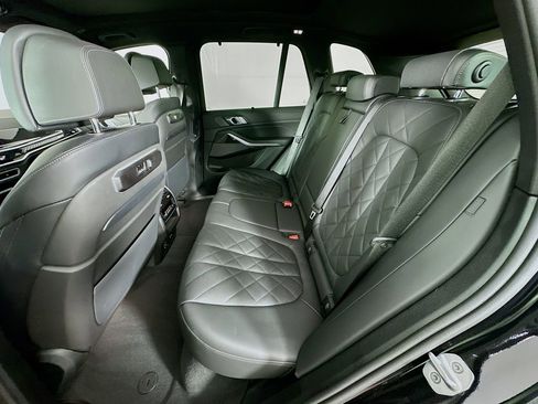 Used 2025 BMW X5 M60i image 31