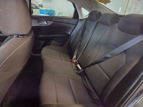 Used 2020 Kia Forte LXS image 41