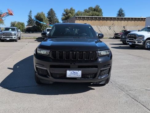 Used 2024 Jeep Grand Cherokee L Limited w/ Luxury Tech Group II AWD/4WD image 3