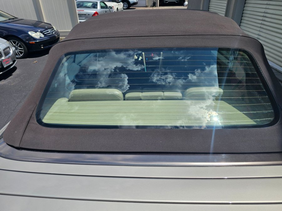 Used 1994 Mercedes-Benz E 320 Convertible image 22