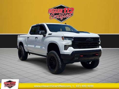 Used 2023 Chevrolet Silverado 1500 LT Trail Boss w/ LT Trail Boss Premium Package AWD/4WD image 1
