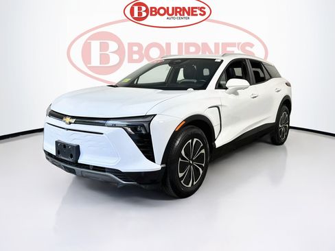 Used 2024 Chevrolet Blazer EV LT AWD/4WD image 6