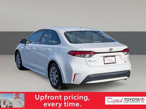 Used 2021 Toyota Corolla LE w/ Carpet Mat Package (TMS) image 5