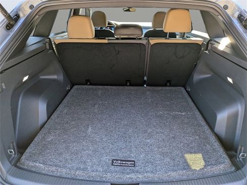 Certified 2024 Volkswagen Atlas Cross Sport SE image 12