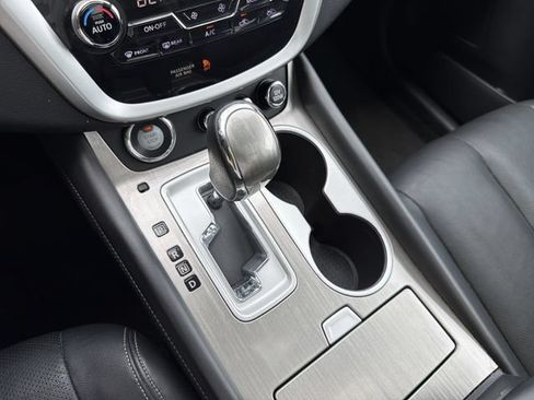 Used 2015 Nissan Murano Platinum w/ Platinum Technology Package FWD image 32